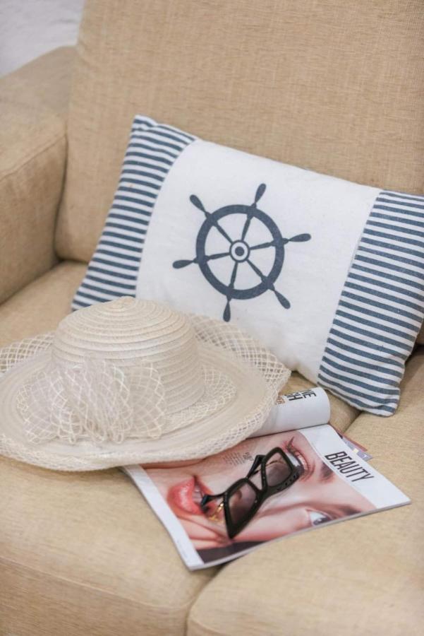 New La Barca Old Town Apartment