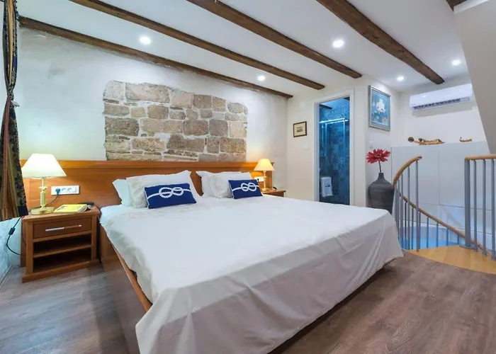 New Apartment La Barca Old Town