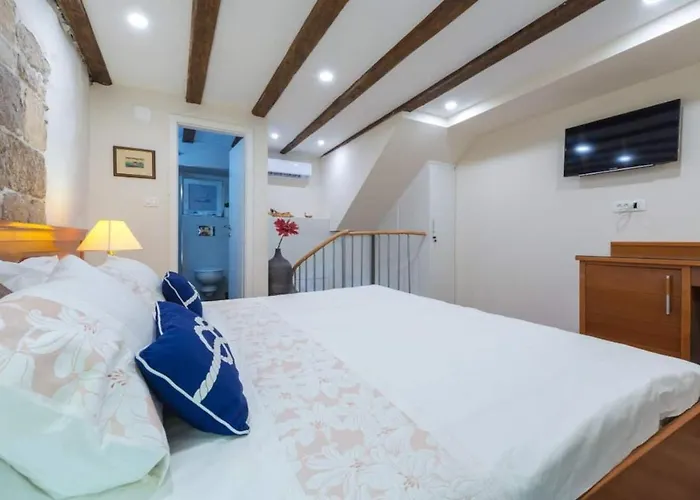 New Apartment La Barca Old Town