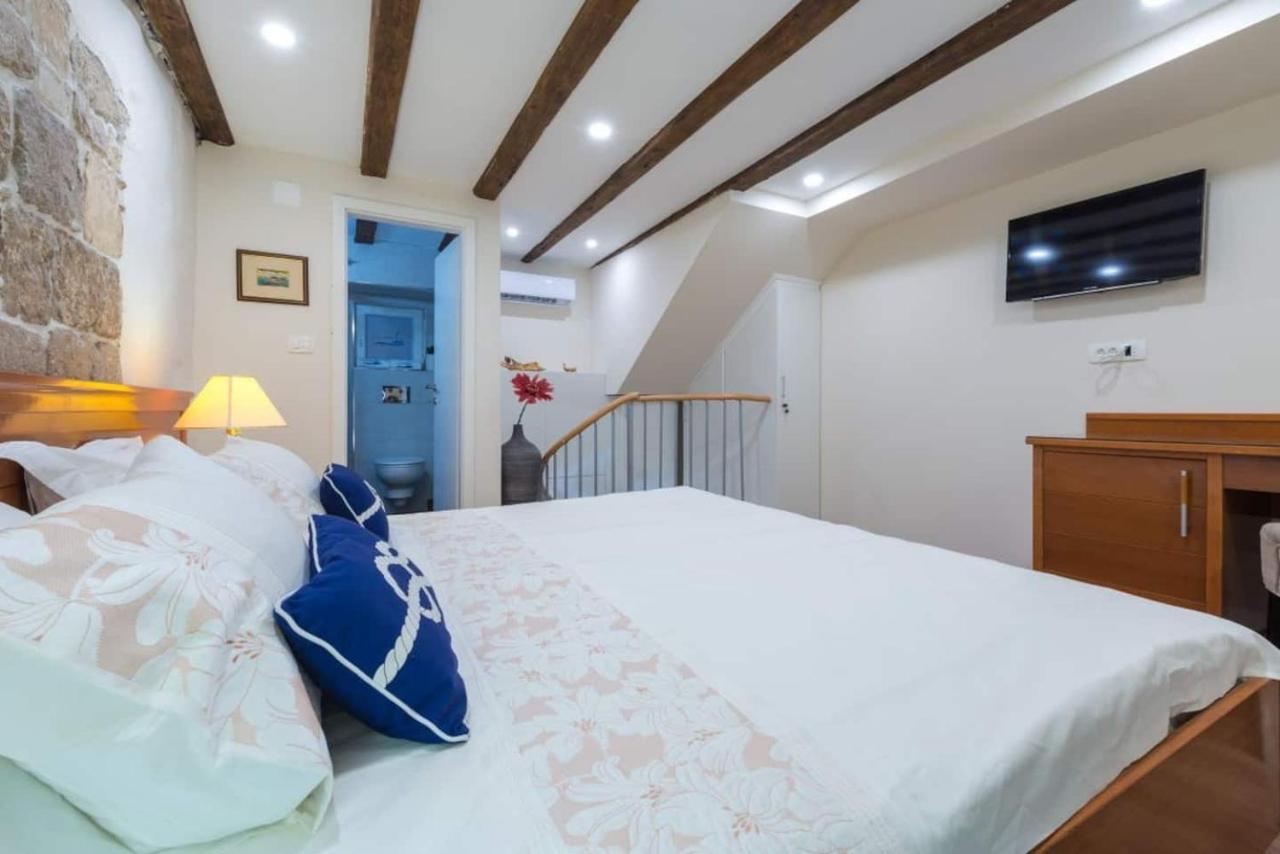 New La Barca Old Town Dubrovnik