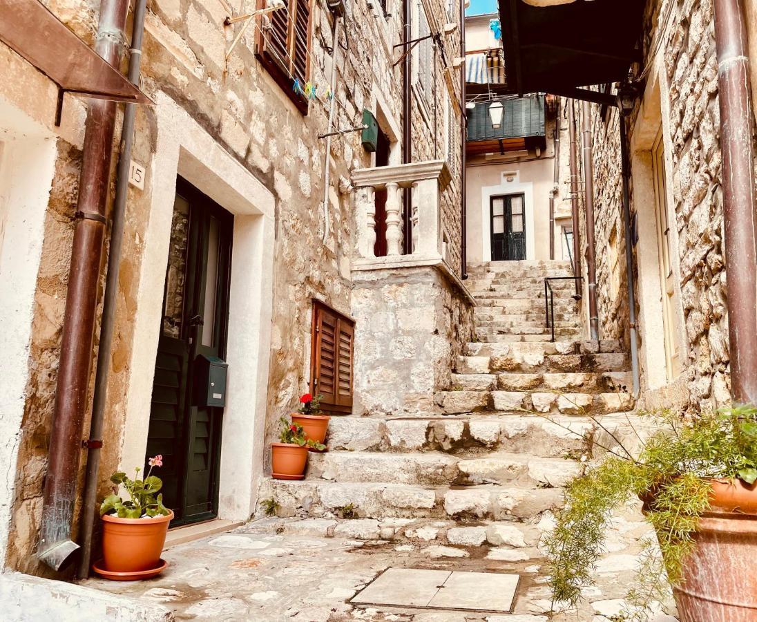 New La Barca Old Town